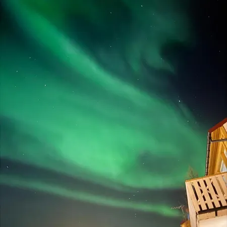 2 Bedroom In Mellomvegen Panorama * Tromsø