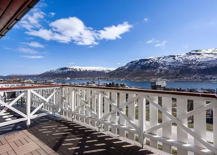 2 Bedroom In Mellomvegen Panorama アパート